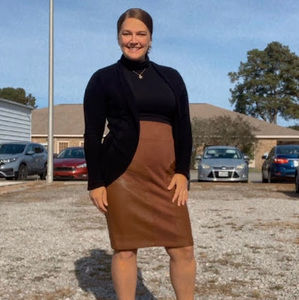 Meet your Posher, Laci